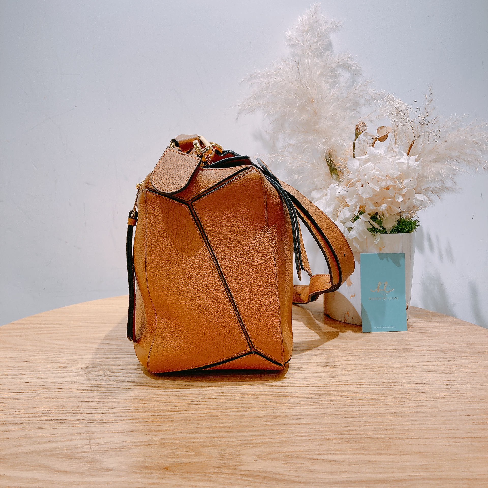 Loewe puzzle small light caramel hotsell