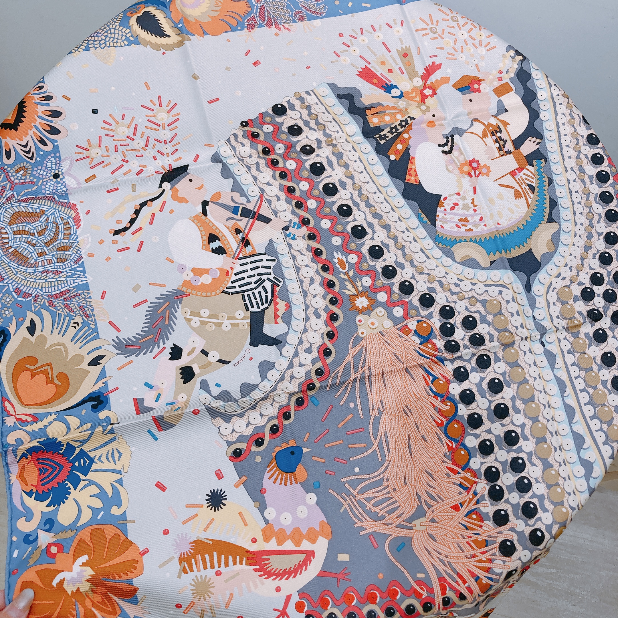 Hermes Costume De Fete Scarf 90x90cm [New] - Heart of Luxe