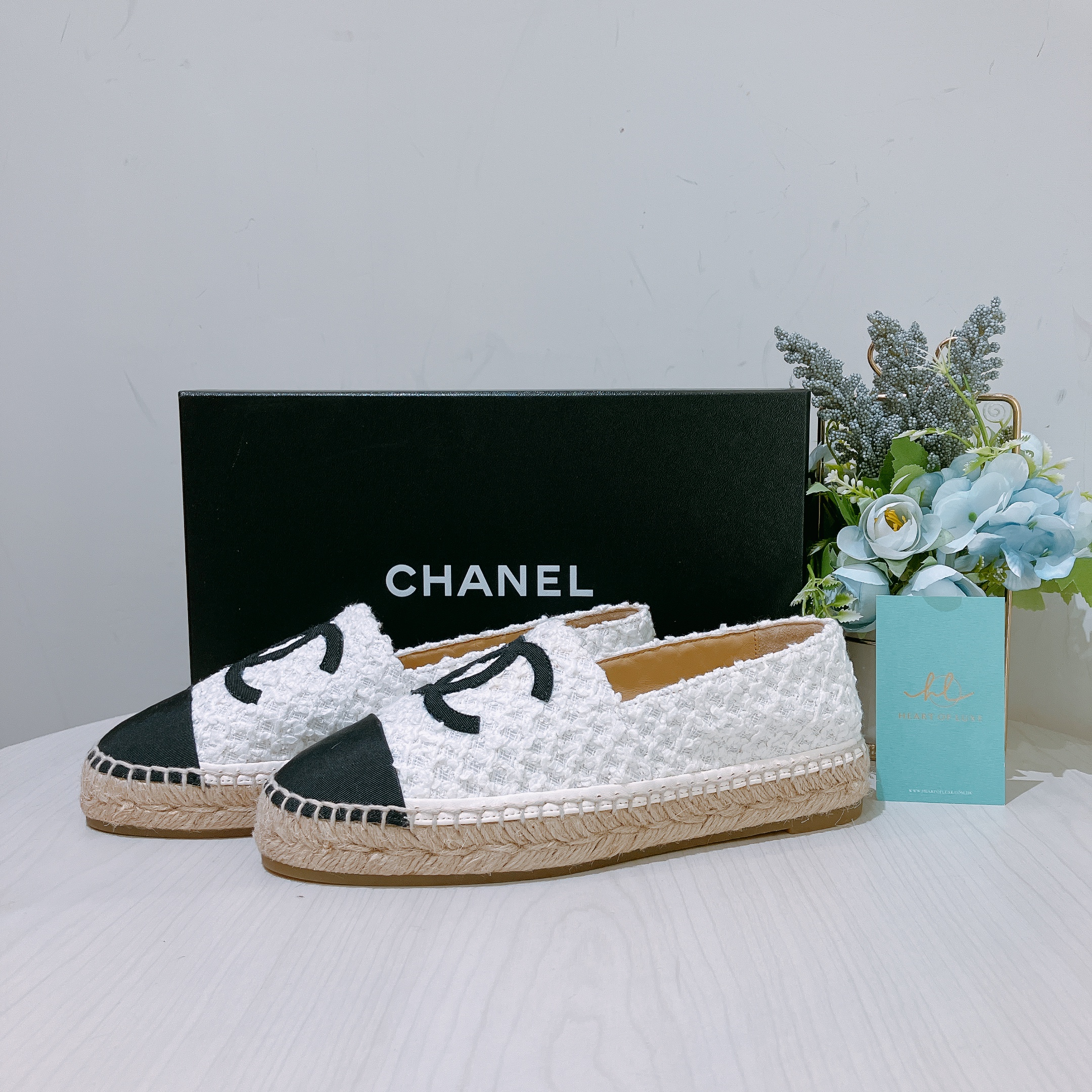 Chanel Classic CC Logo Espadrilles Shoes White x Black 37